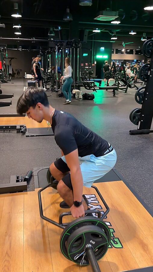 Luca Artner beim Fitnesstraining im 247Gym.